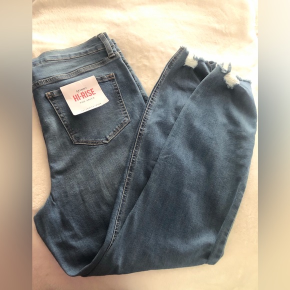 Celebrity Pink, Hi-Rise The Spice, Med Wash Distressed Skinny Jeans W/Raw Hem - Picture 10 of 15